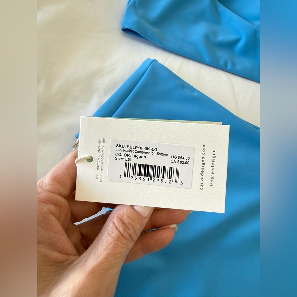 Carve Designs | SZ Large | Blue Lagoon Bondi Top & Lani Pocket Bottoms | Swim - Picture 8 of 11